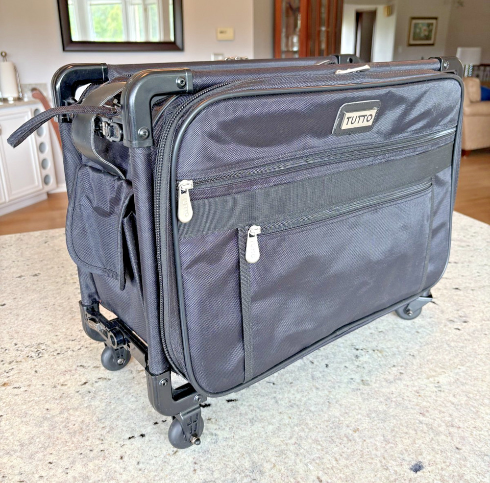Tutto 20" Medium Sewing Machine Case On Wheels Rolling Luggage Black MINT